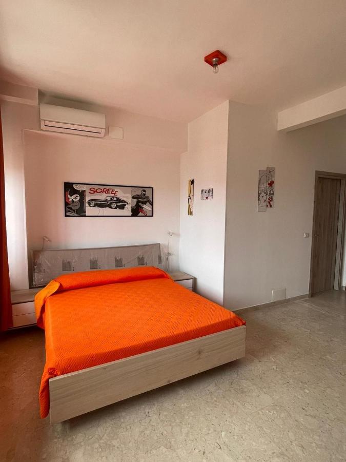 La Finestra Sul Mare B&B Crotone Exterior photo